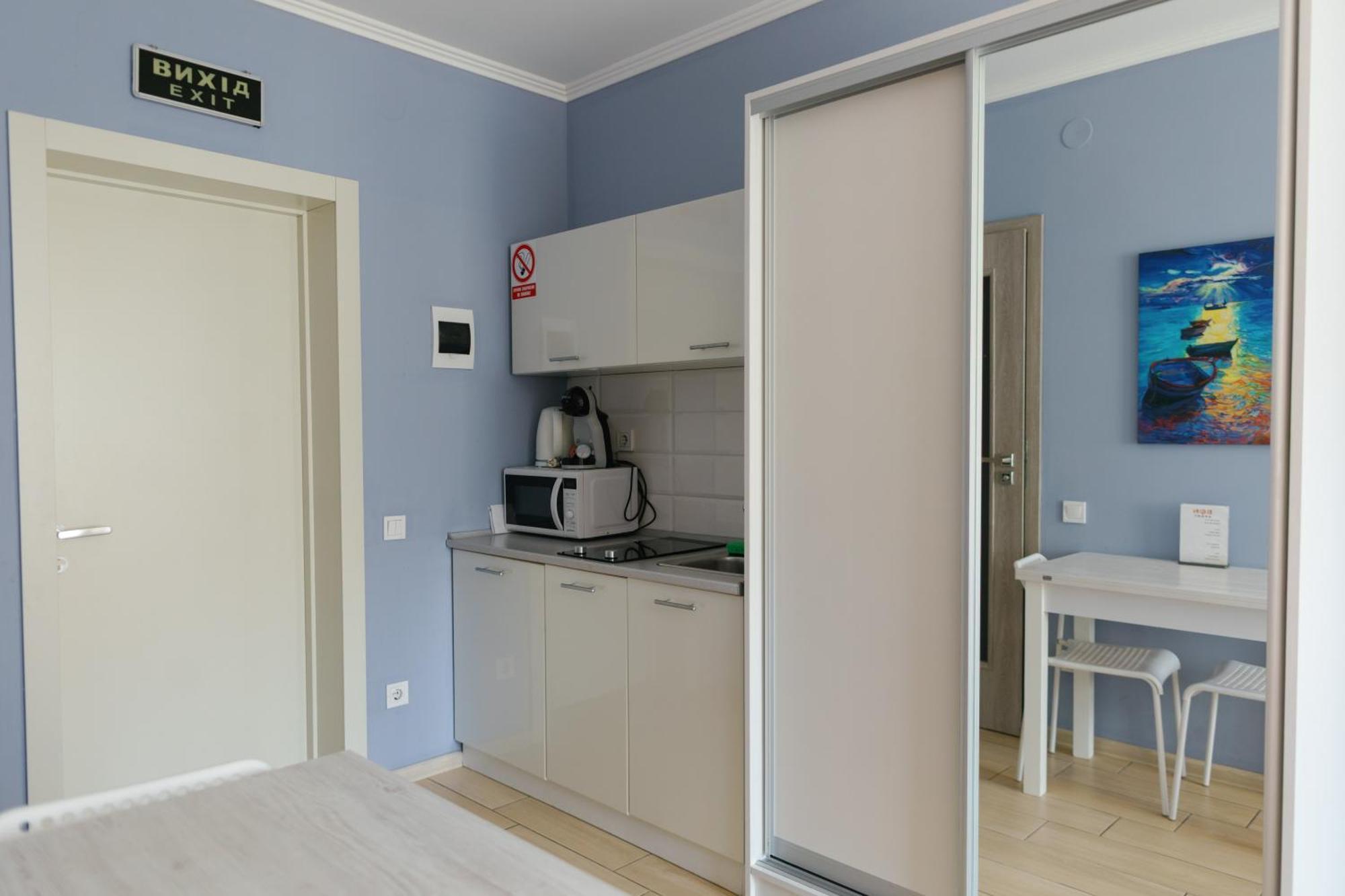 Bonapart Lviv Luaran gambar